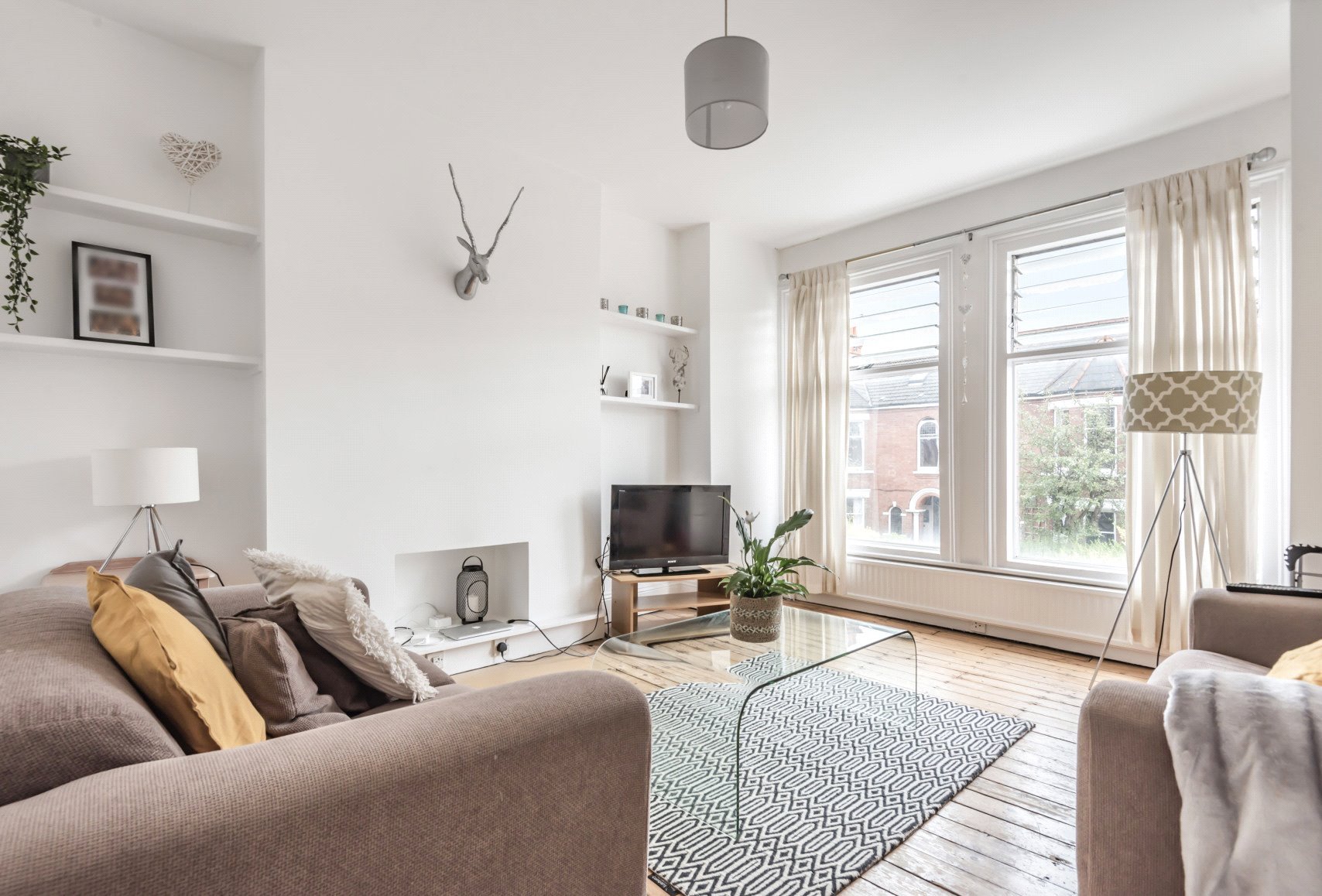 Burnbury Road, London