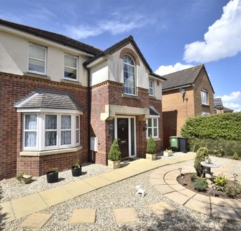 Property For Sale In Westerleigh Andrews