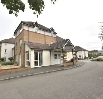 Property For Sale In Bishops Cleeve | Andrews