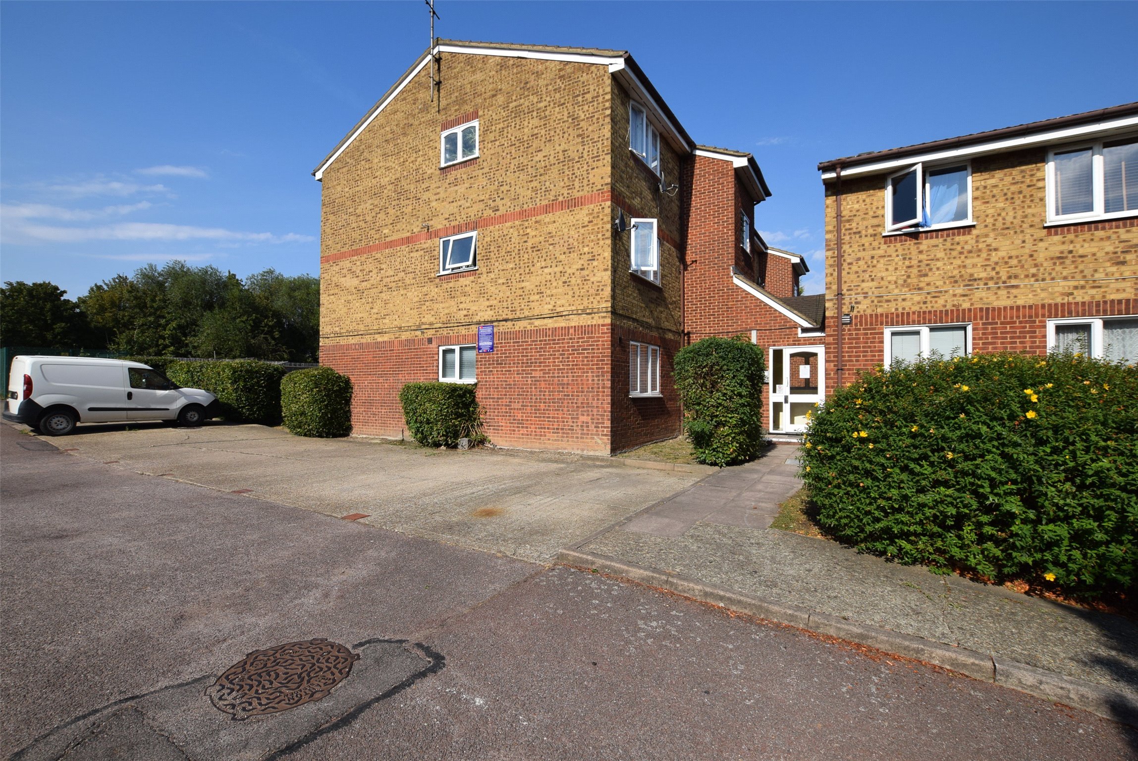 2 bedroom flats to rent in rainham essex
