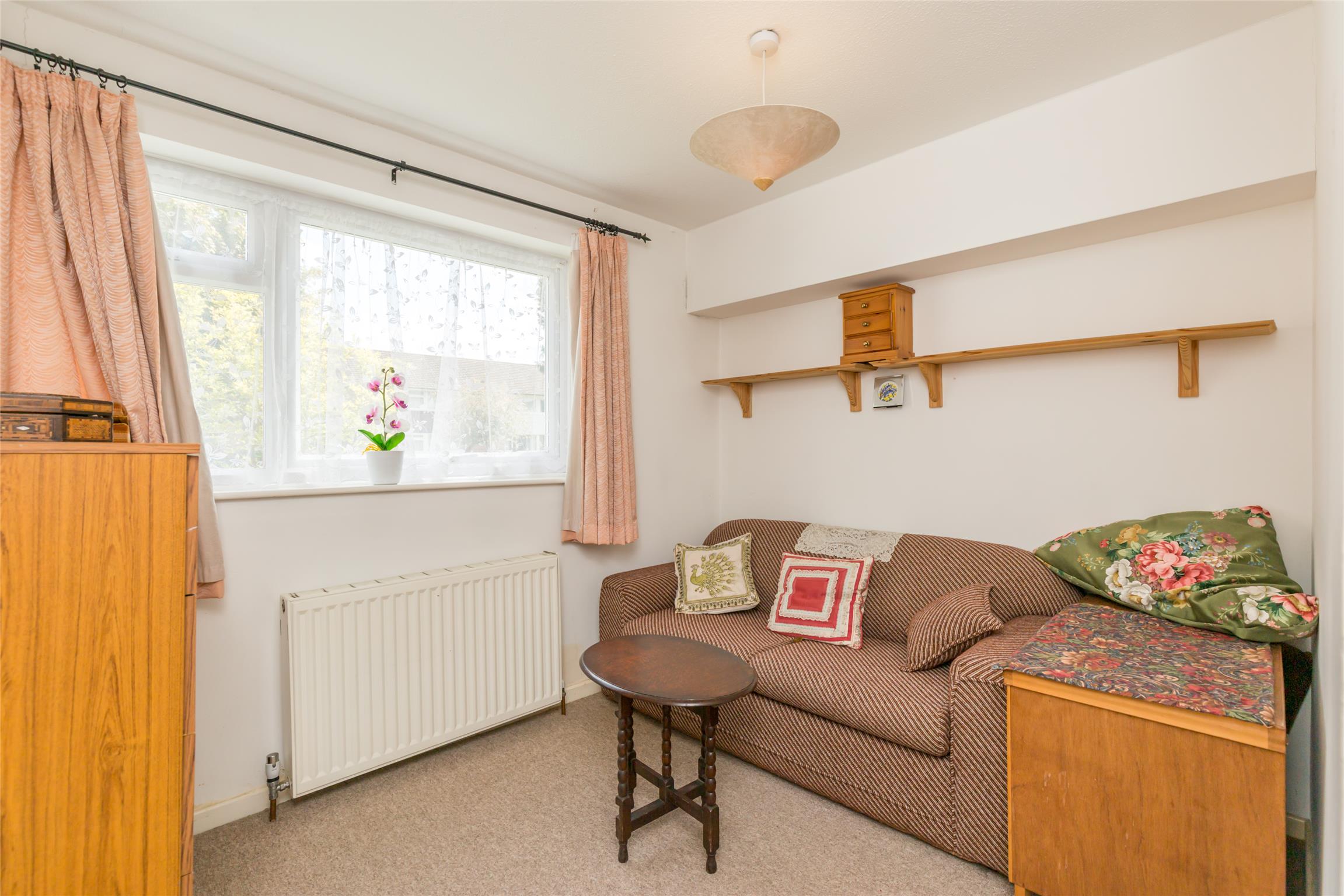 2+ bedroom flat/apartment for sale in Shelley Close, Abingdon