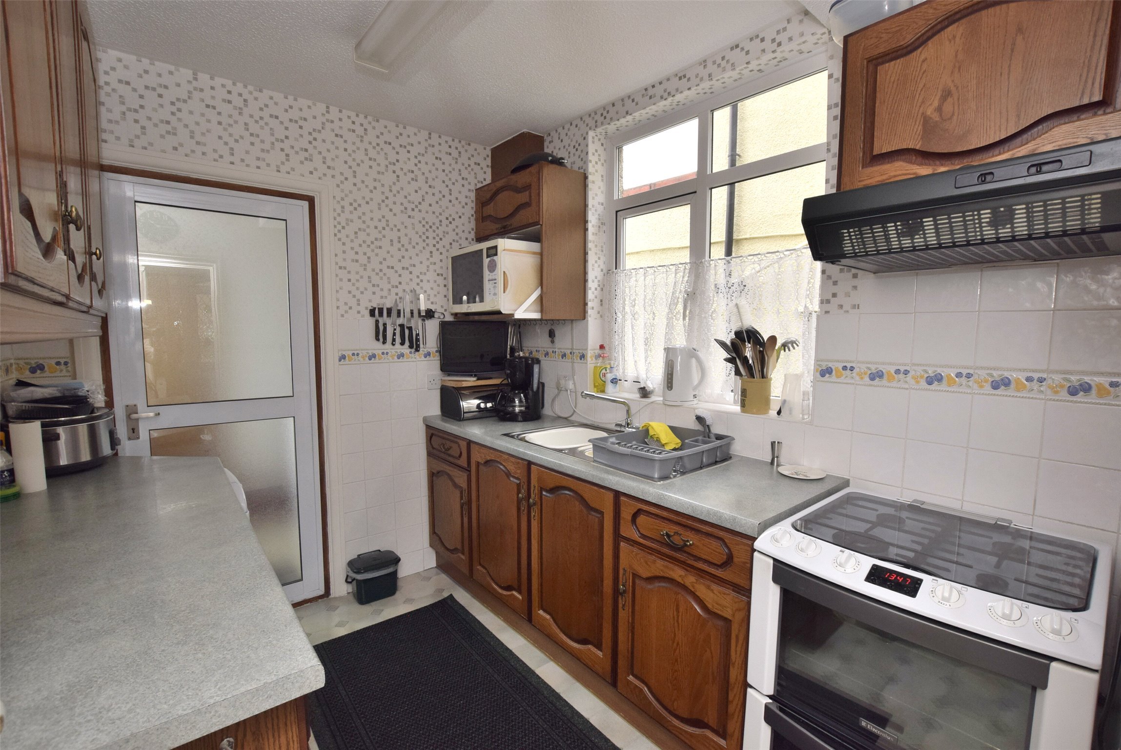 3 Bedroom Houses To Buy In Chapel Road Hanham Bristol Bs15