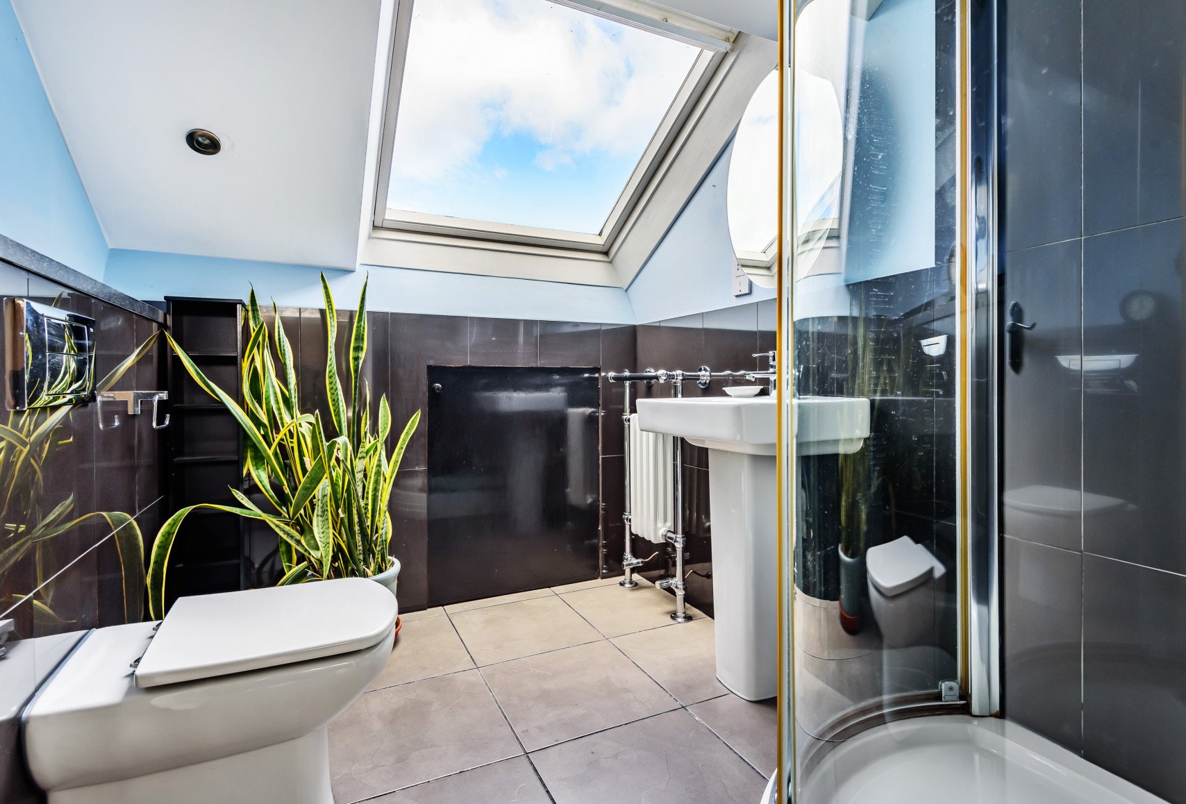 2+ bedroom house for sale in King Close, Cheltenham, Gloucestershire, GL53 Andrews