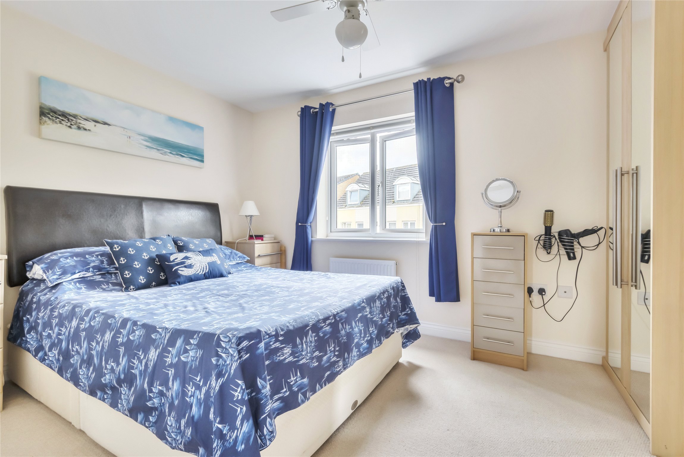 4+ bedroom house for sale in Park Lane, Frampton Cotterell, Bristol