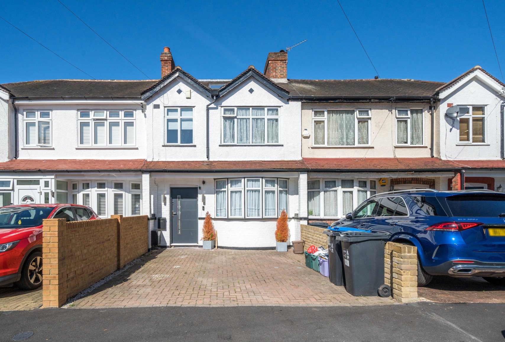 4+ bedroom house for sale in Heatherdene Close, Mitcham, CR4 Andrews