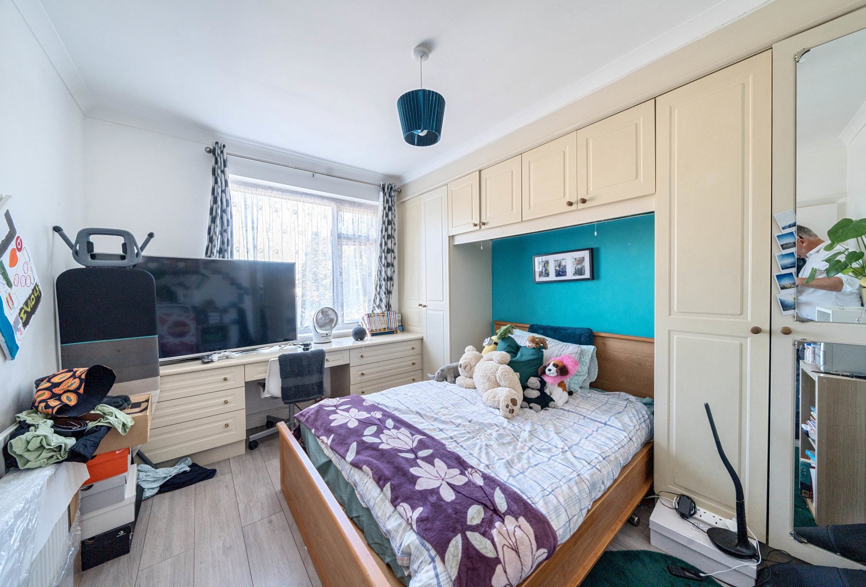 4+ bedroom house for sale in Heatherdene Close, Mitcham, CR4 Andrews