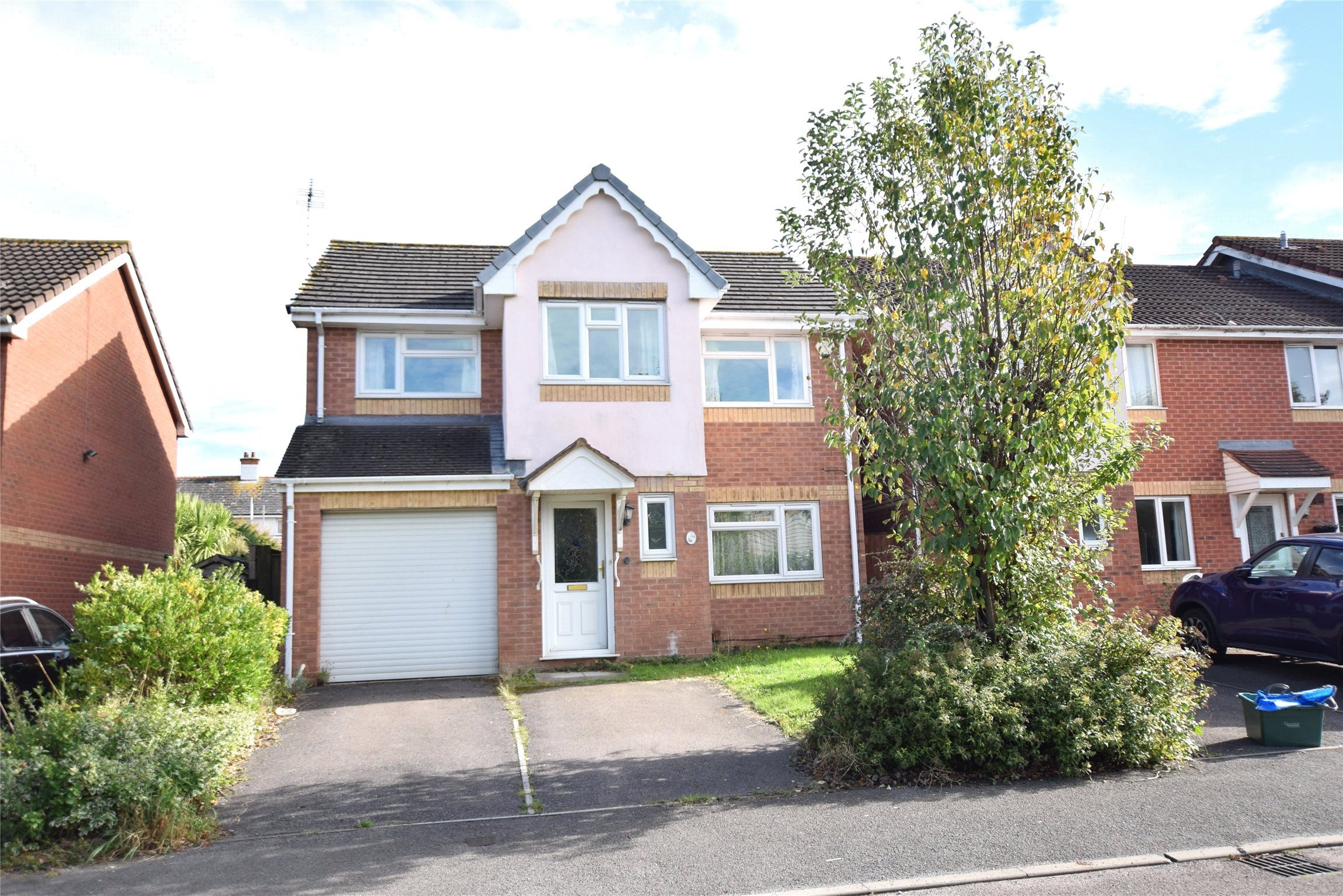 4+ bedroom house to rent in Northfield Road, Gloucester