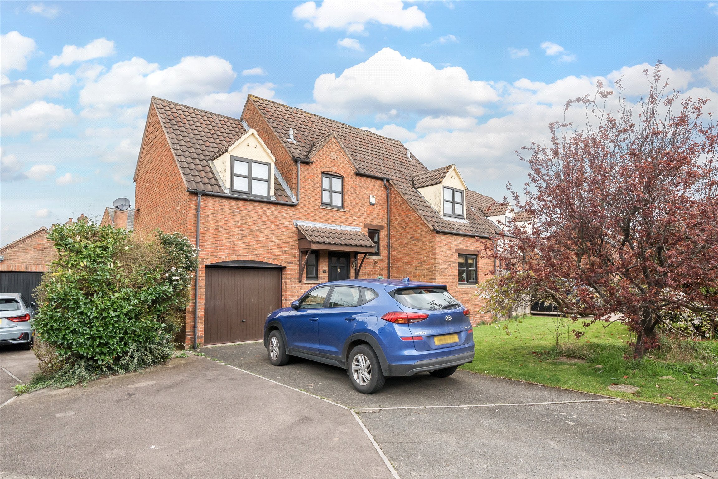 4+ bedroom house for sale in Furlong Lane, Cleeve, Cheltenham
