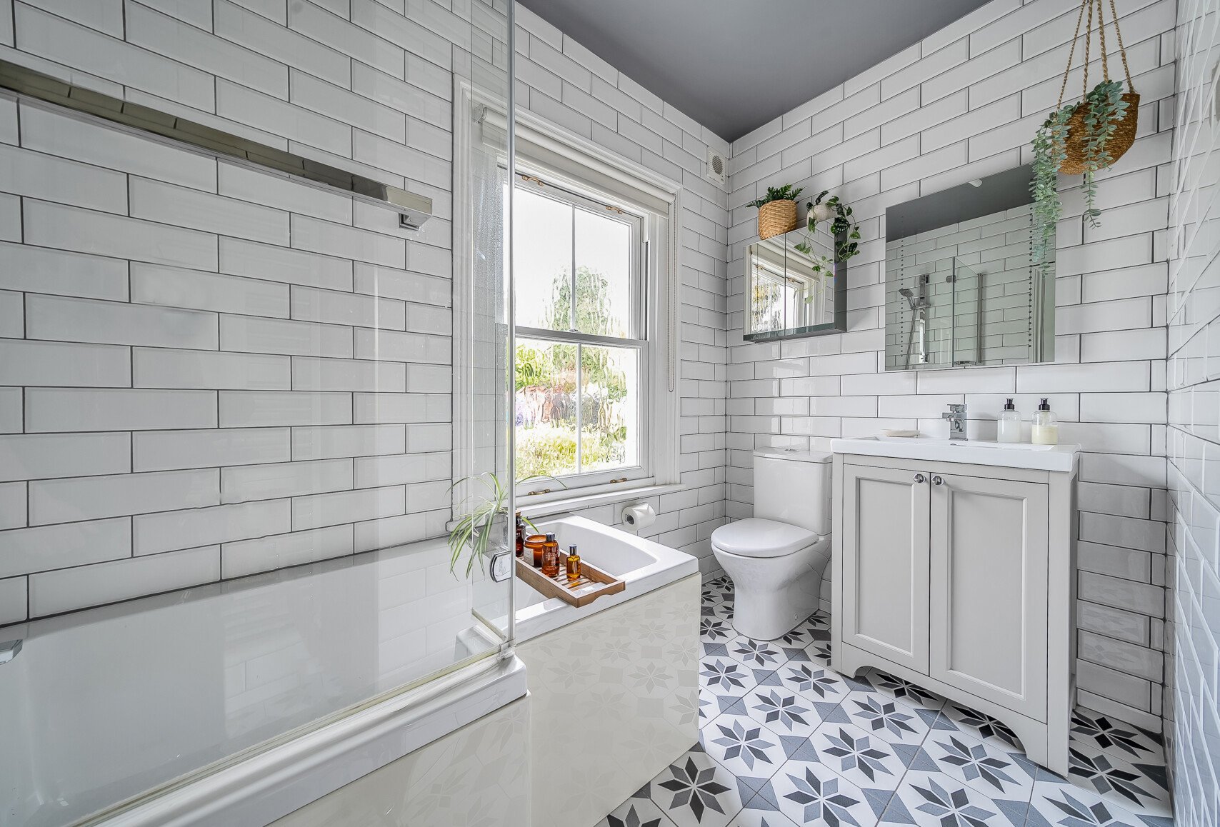 4+ bedroom house for sale in Garlands Road, Redhill, Surrey, RH1 Andrews