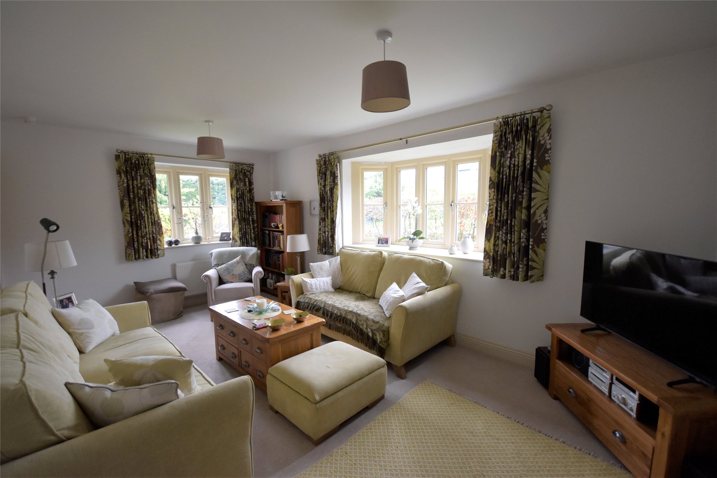 3+ bedroom house for sale in Hardy Road, Cleeve, Cheltenham
