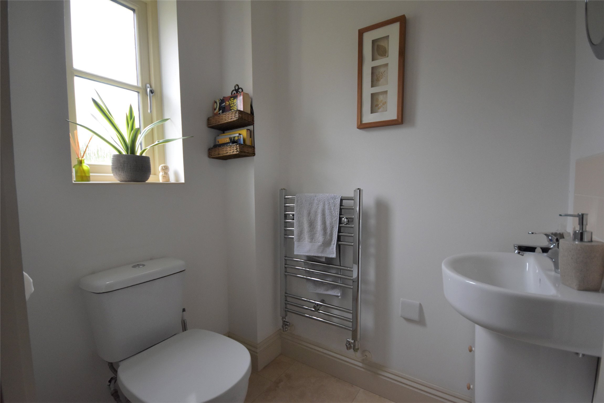 3+ bedroom house for sale in Hardy Road, Cleeve, Cheltenham