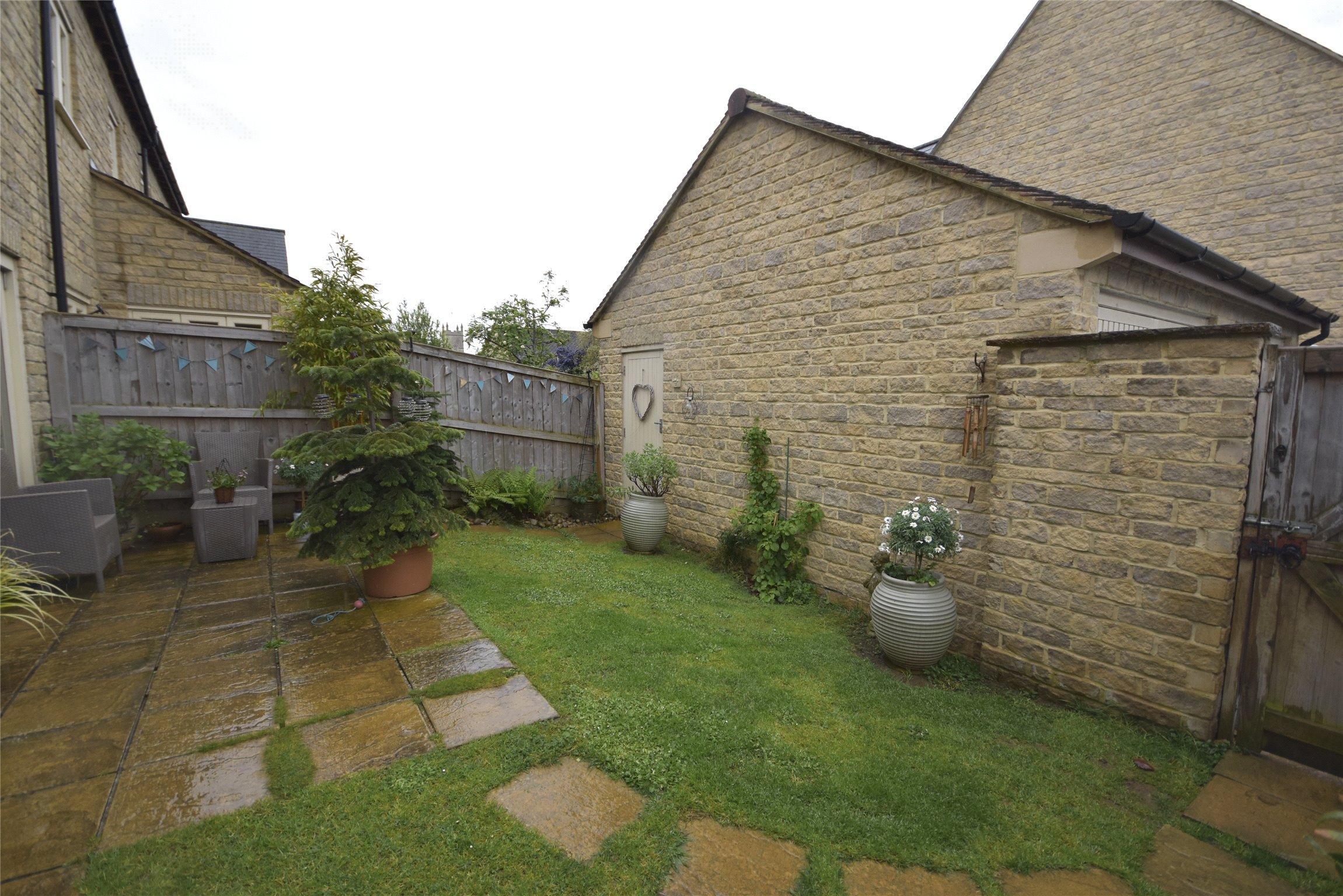 3+ bedroom house for sale in Hardy Road, Cleeve, Cheltenham