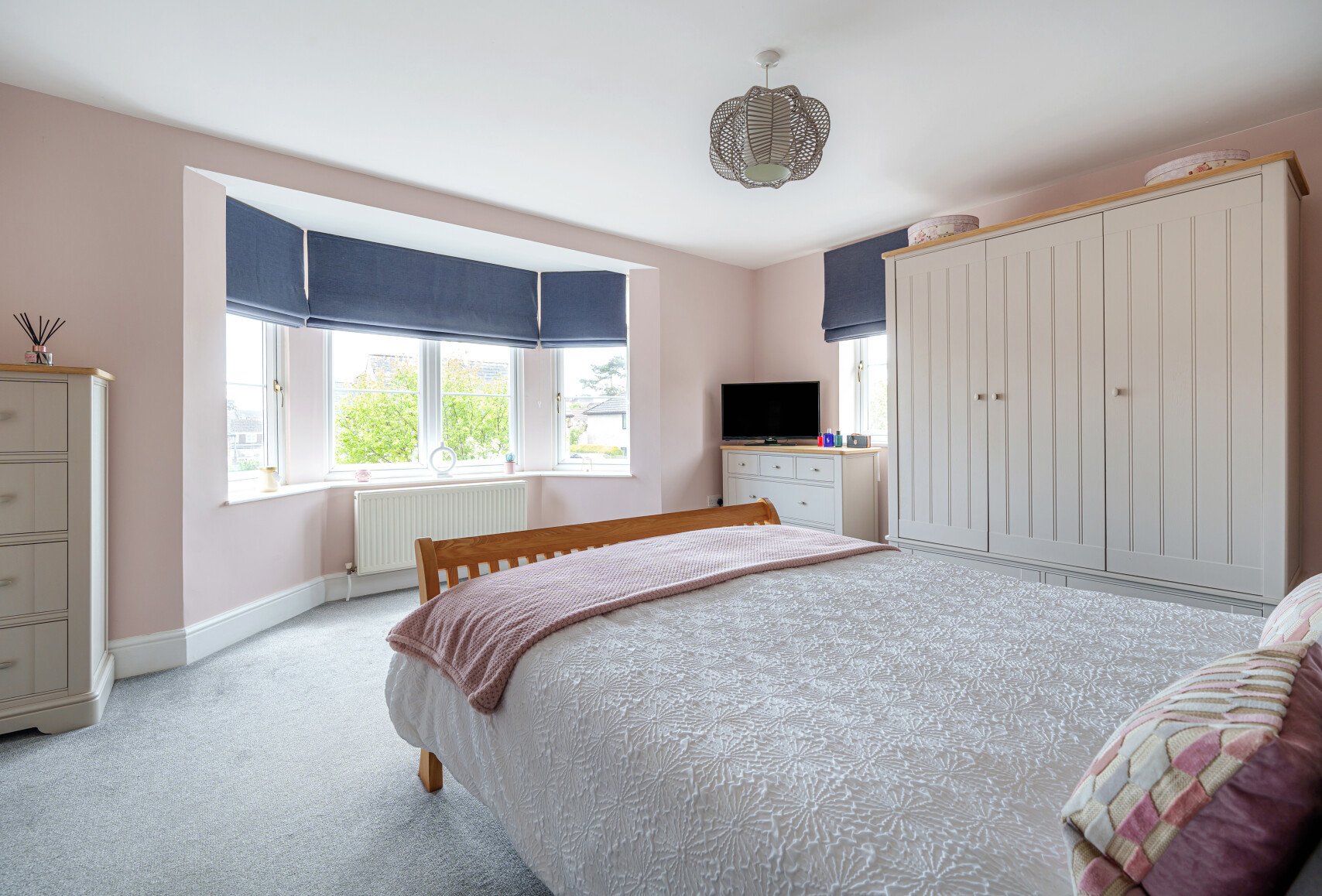 6+ bedroom house for sale in Bagworth Drive, Longwell Green, Bristol