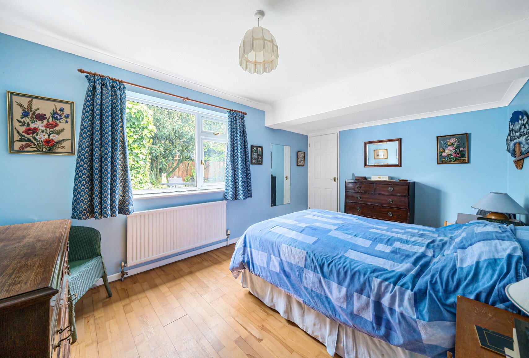 5+ bedroom house for sale in Gloucester Road, Andoversford, Cheltenham