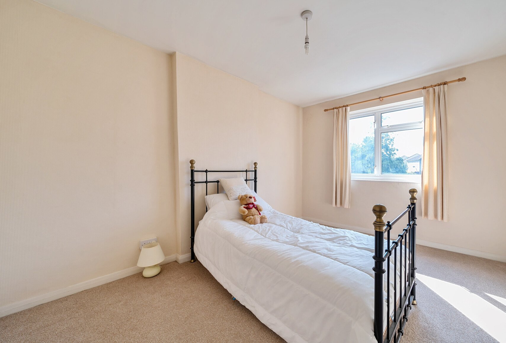 3+ bedroom house for sale in Grove Road, Mitcham, CR4 Andrews