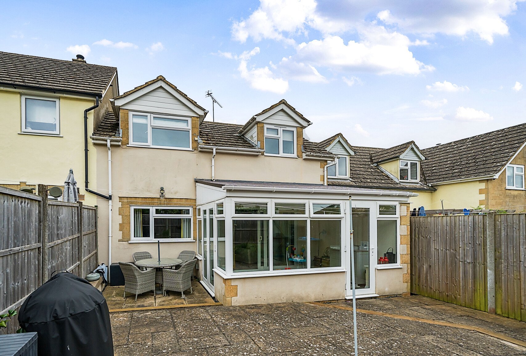 3+ bedroom house for sale in Hill Crescent, Finstock, Chipping Norton