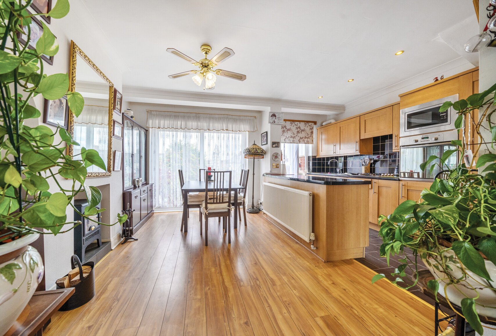 3+ bedroom house for sale in Garth Road, Morden, SM4 Andrews