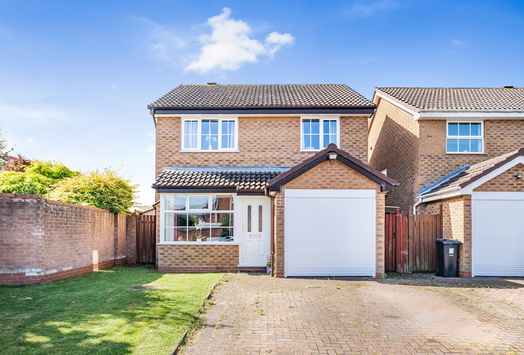 3+ bedroom house for sale in Shackleton Avenue, Yate, Bristol, BS37