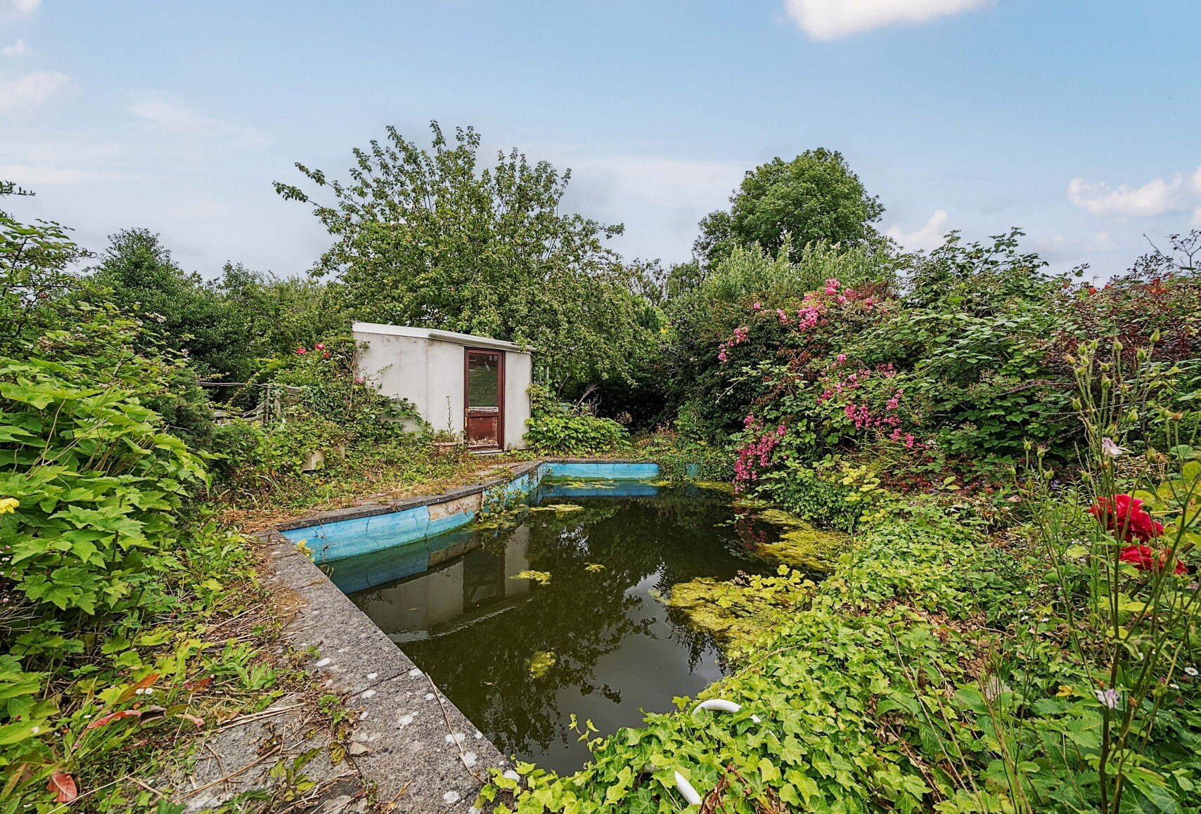 3+ bedroom house for sale in Park Lane, Frampton Cotterell, Bristol