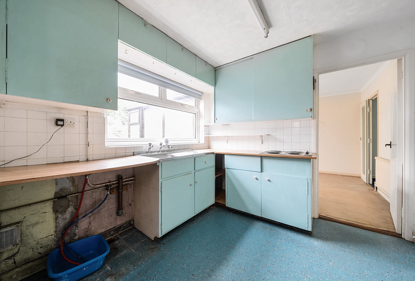 3+ bedroom house for sale in Park Lane, Frampton Cotterell, Bristol