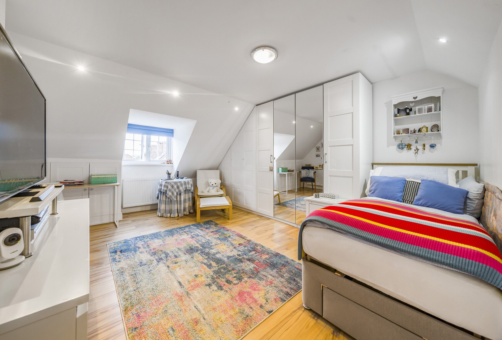 3+ bedroom house for sale in Risley Close, Morden, SM4 Andrews