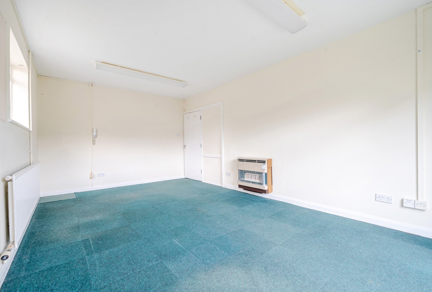 3+ bedroom house for sale in North Street, Oldland Common, Bristol ...